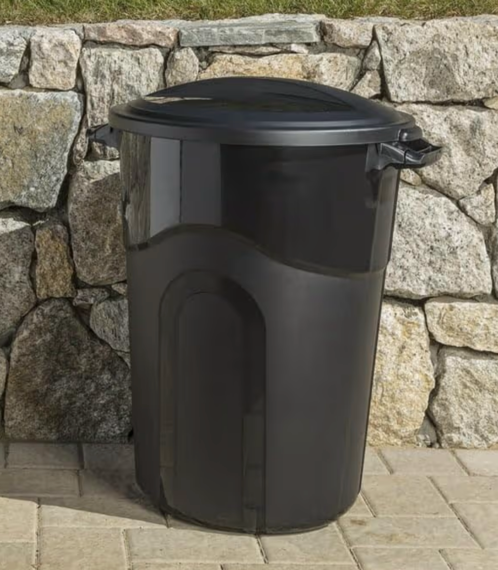32 Gallon Trash Bin